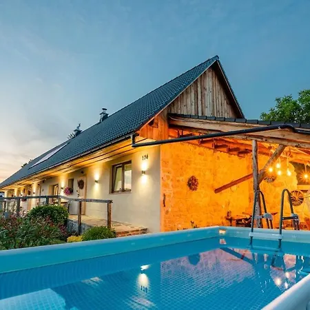 Hacienda Napoli * Sebechleby pri Krupine