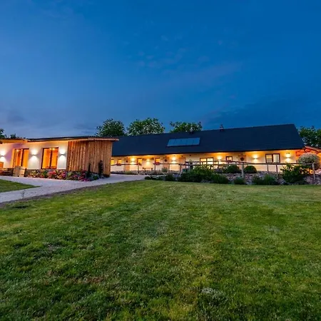 Hacienda Napoli * Sebechleby pri Krupine